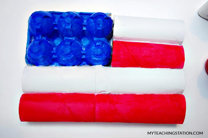 American flag kids craft using toilet paper roll.